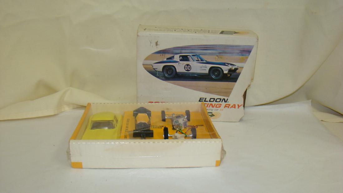 ELDON CORVETTE STING RAY SLOT CAR NIB (1 of 5)