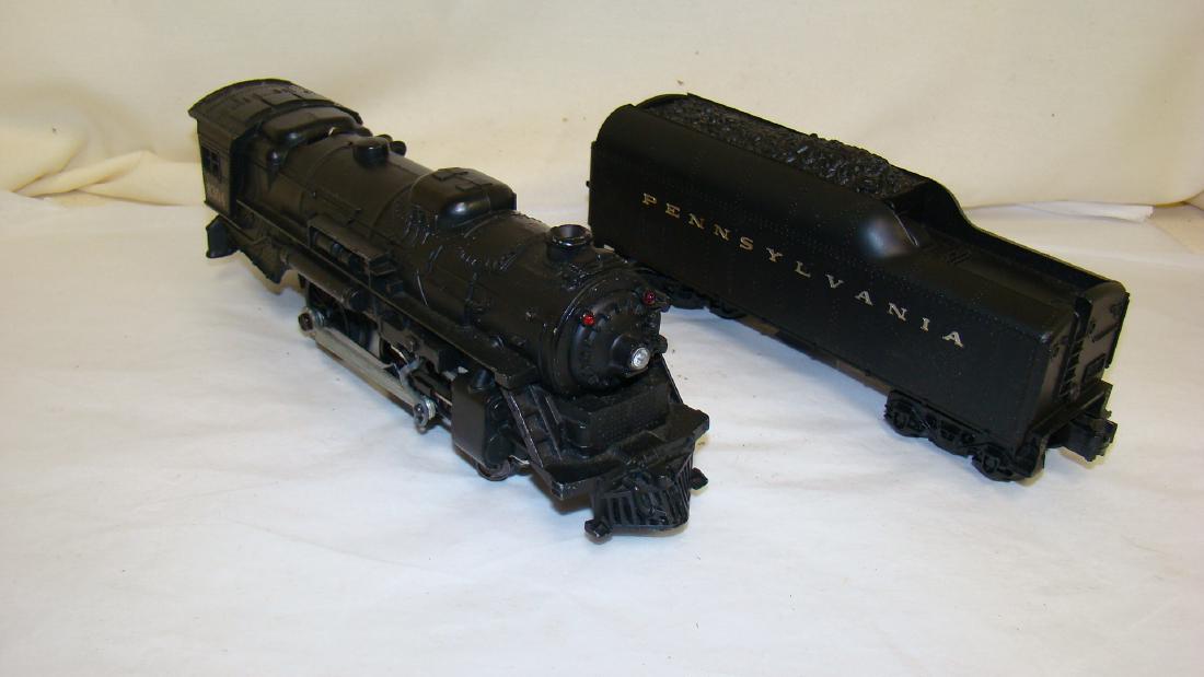 LIONEL LOCOMOTIVE 8304 WITH TENDER: LIONEL LOCOMOTIVE 8304 WITH TENDER - APPEARS TO BE COMPLETE - GOOD BODY CONDITION - LIKE NEW - UNTESTED