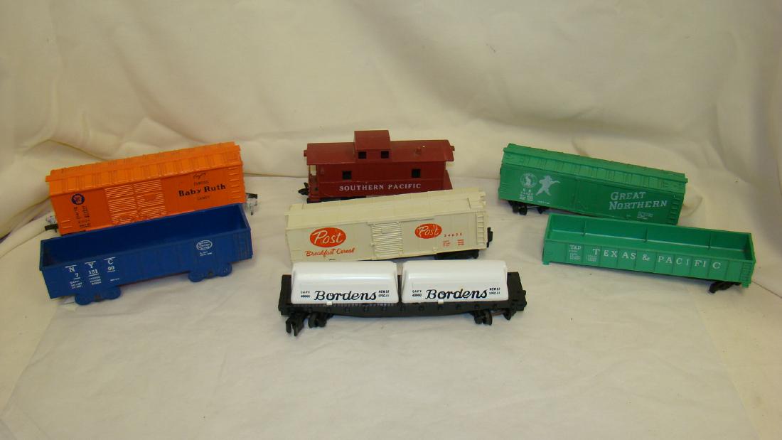 7 VARIOUS TRAIN CARS - LIONEL - AMERICAN FLYER AND (1 of 9)