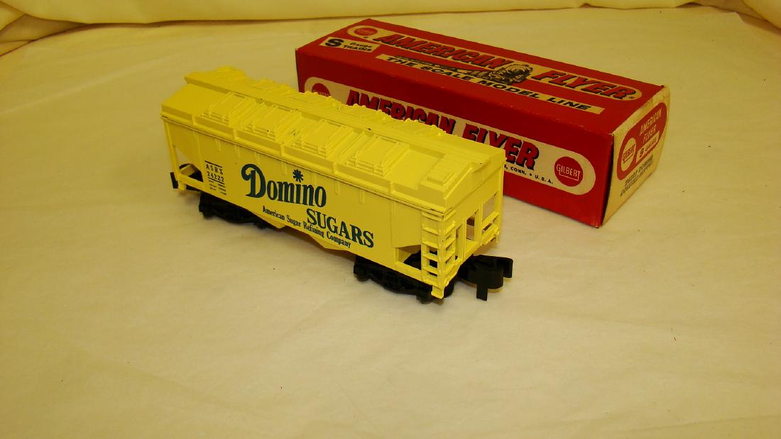 1963 AMERICAN FLYER NO. 24222 DOMINO COVERED HOPPE (1 of 5)