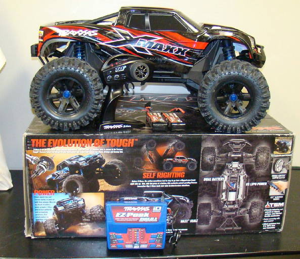 TRAXXAS XMAXX RC CAR REMOTE & EZPEAK DUAL CHARG Jan 06, 2018