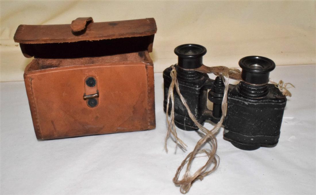 VINTAGE BINOCULARS & LEATHER CASE