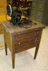 ANTIQUE WHITE ROTARY SEWING MACHINE AND SEWING TABLE Inspiration Antique White Rotary Sewing Machine ANTIQUE WHITE ROTARY SEWING MACHINE AND SEWING TABLE Inspiration Antique White Rotary Sewing Machine