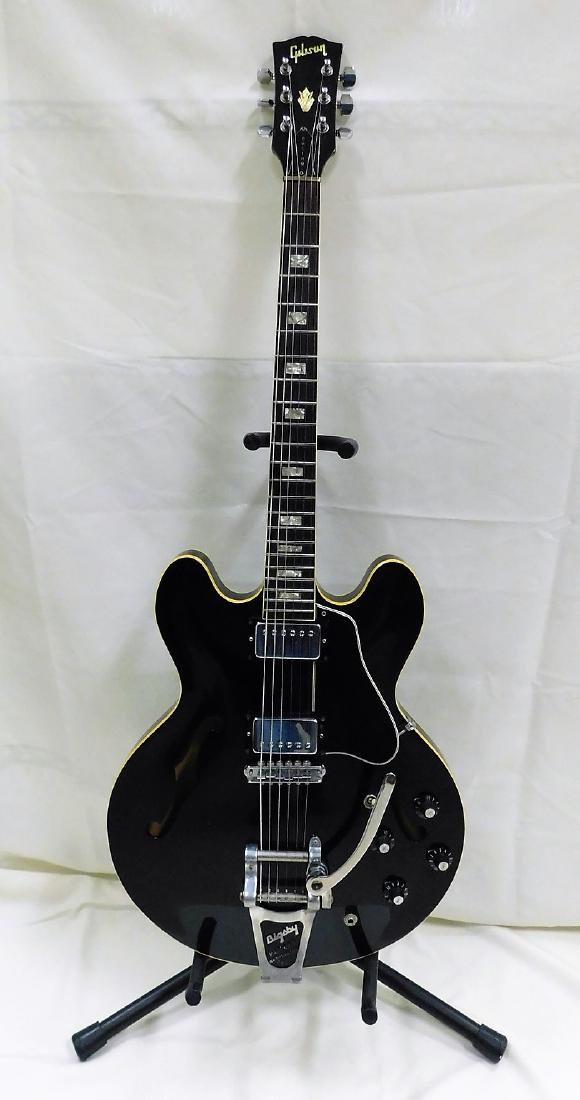 1960S CUSTOM GIBSON GUITAR & CASE (1 of 10)