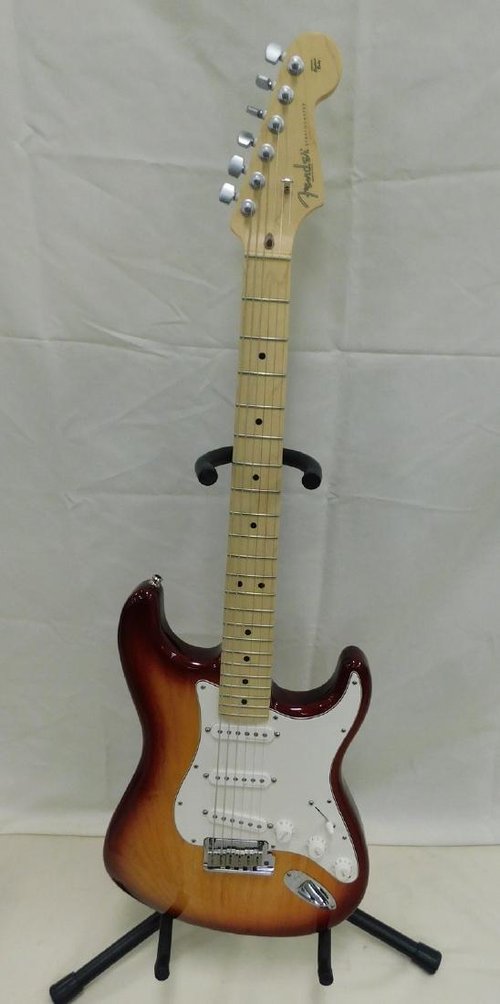 2006 FENDER STRATOCASTER DELUXE GUITAR (1 of 7)