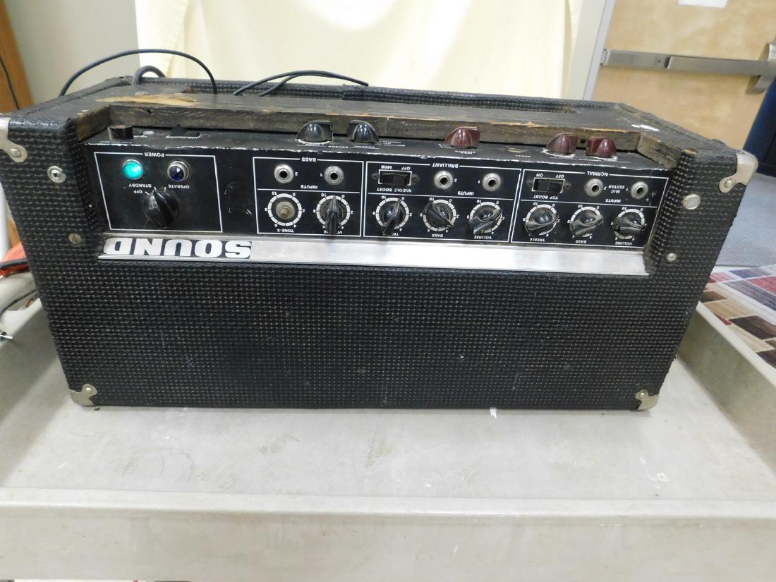 VINTAGE AMPLIFIER (1 of 6)