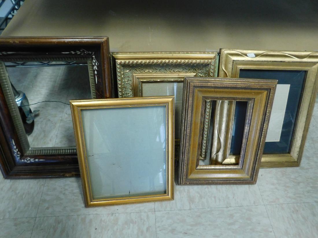 DECORATIVE VINTAGE  PICTURE FRAMES (1 of 3)