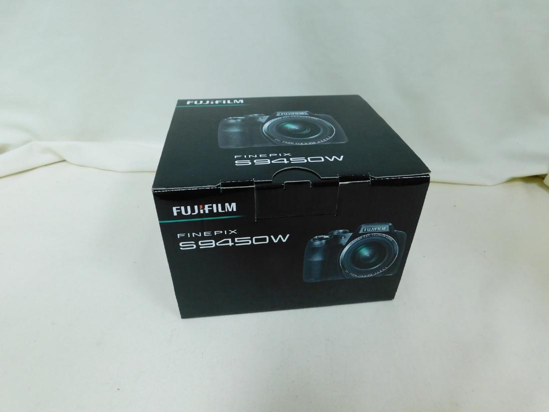 NIB FUJIFILM S9450W DIGITAL CAMERA (1 of 5)
