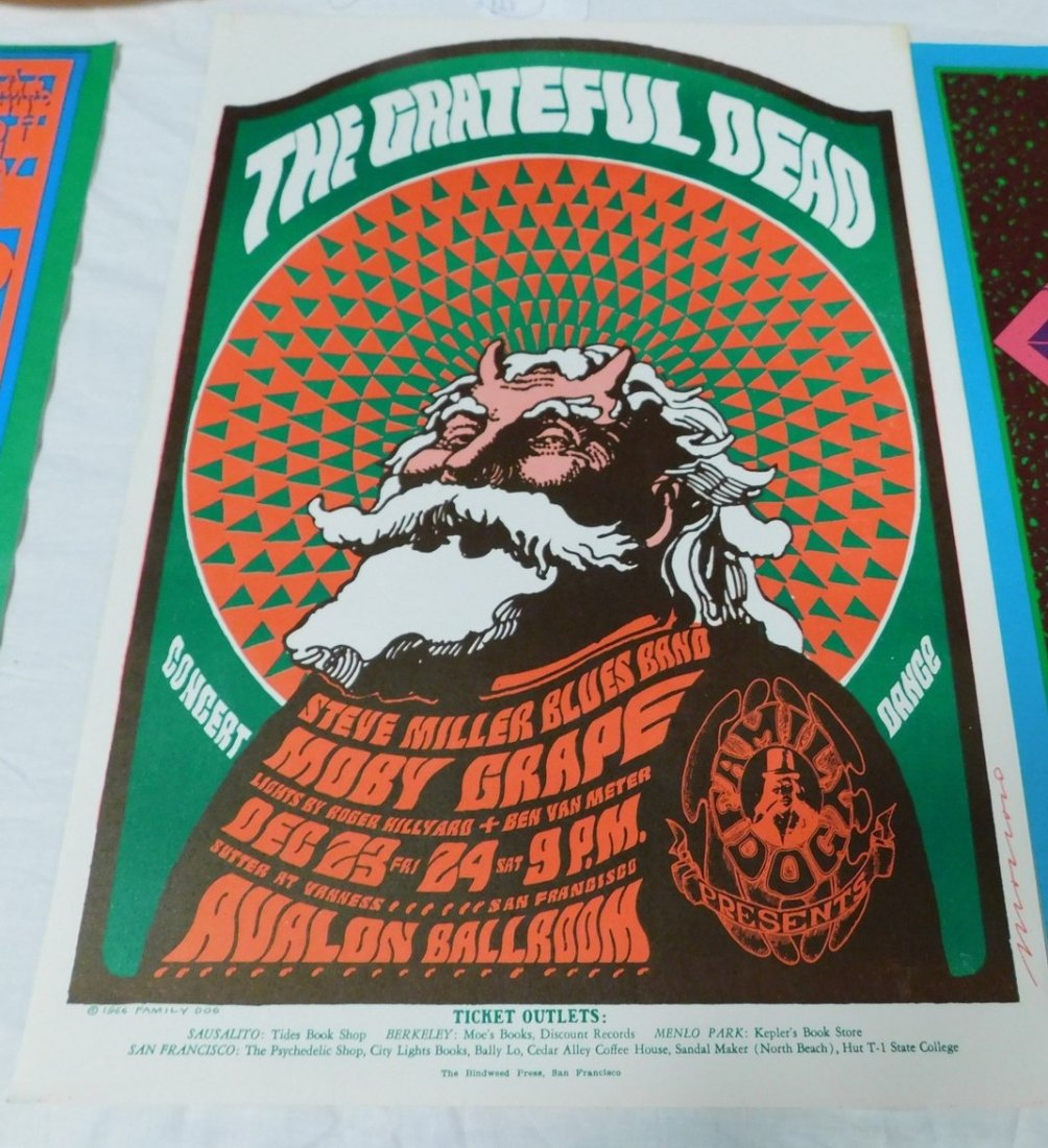 THE GRATEFUL DEAD - THE STEVE MILLER BLUES BAND AN: THE DOORS - STEVE MILLER BLUES BAND AND MOBY GRAPE CONCERT POSTER - AVALON BALLROOM - DEC 23-24 - FAMILY DOG PRODUCTION - HIPPIE SANTA CLAUS - 1966 - SLIGHT STAIN ON EDGES - 14'' x 20'' - VIVID COLORI