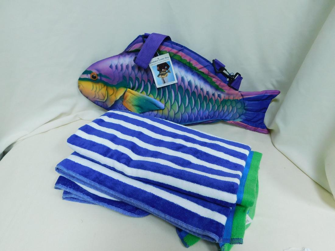 NWT BEN KAUFMANN BEACH TOWEL AND A NWT INSULATED C (1 of 5)