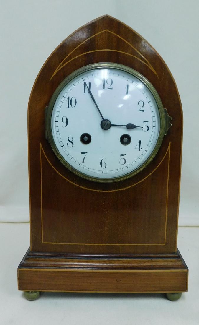 12 VINTAGE KEYWIND MANTLE CLOCK (1 of 6)