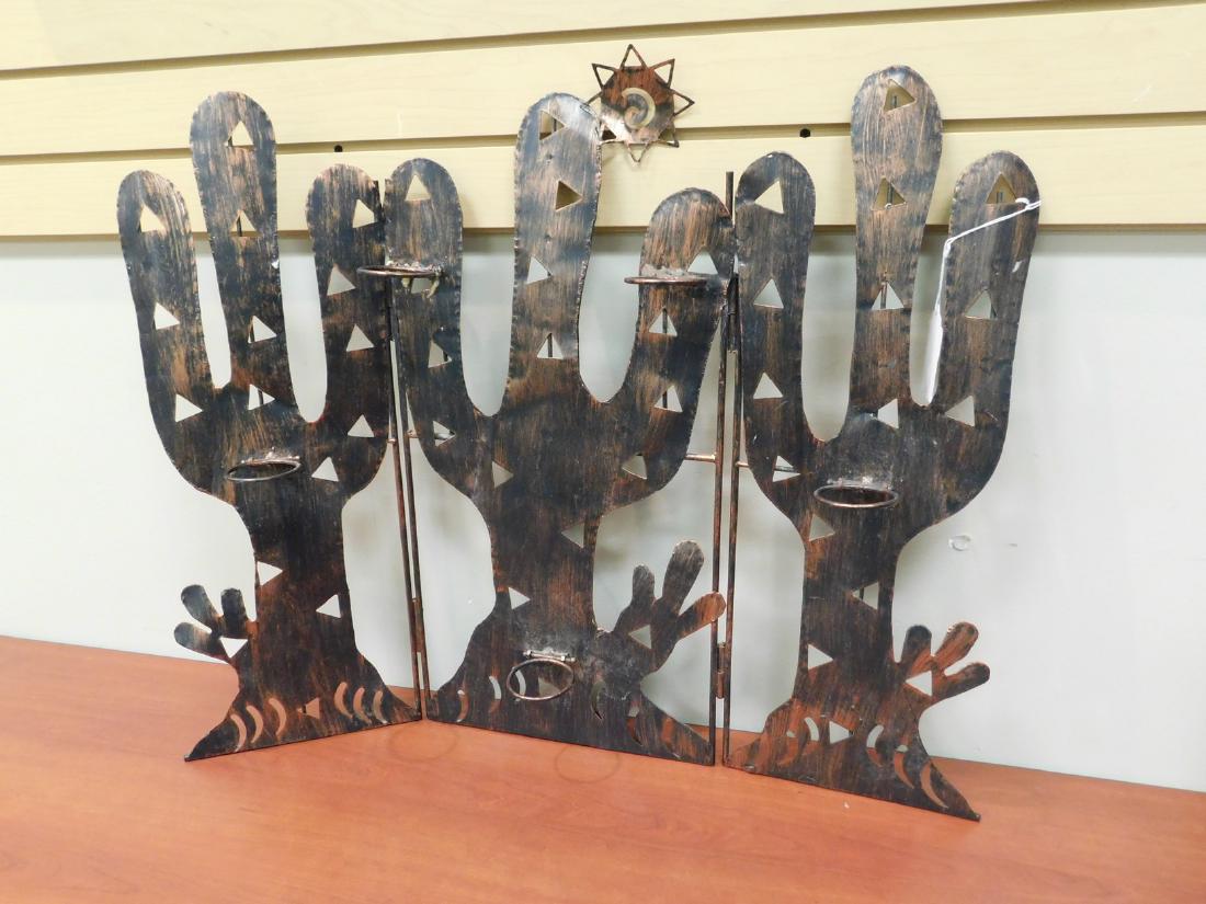 METAL CACTUS VOTIVE HOLDER (1 of 2)