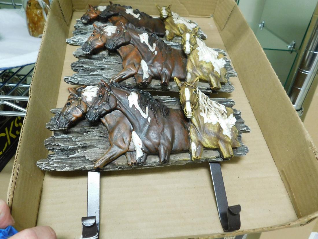 HORSE MOTIF WALL HANGERS: HORSE MOTIF MATCHING WALL HANGERS - 3