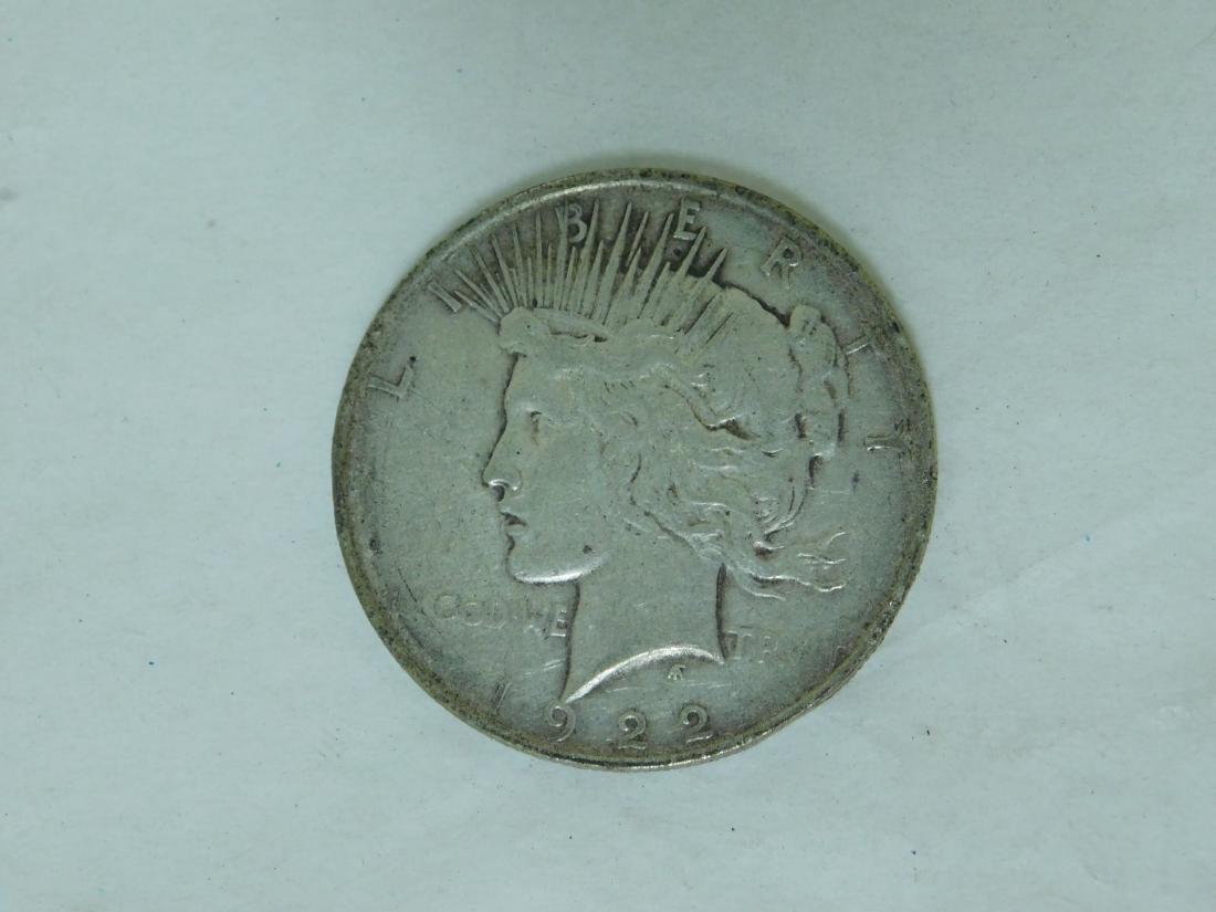 1922 PEACE SILVER DOLLAR (1 of 2)