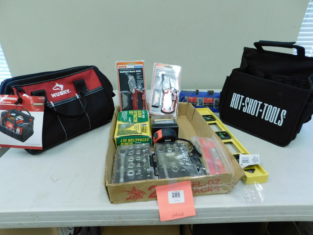 HUSKY TOOL TOTE BAG & MORE (1 of 4)