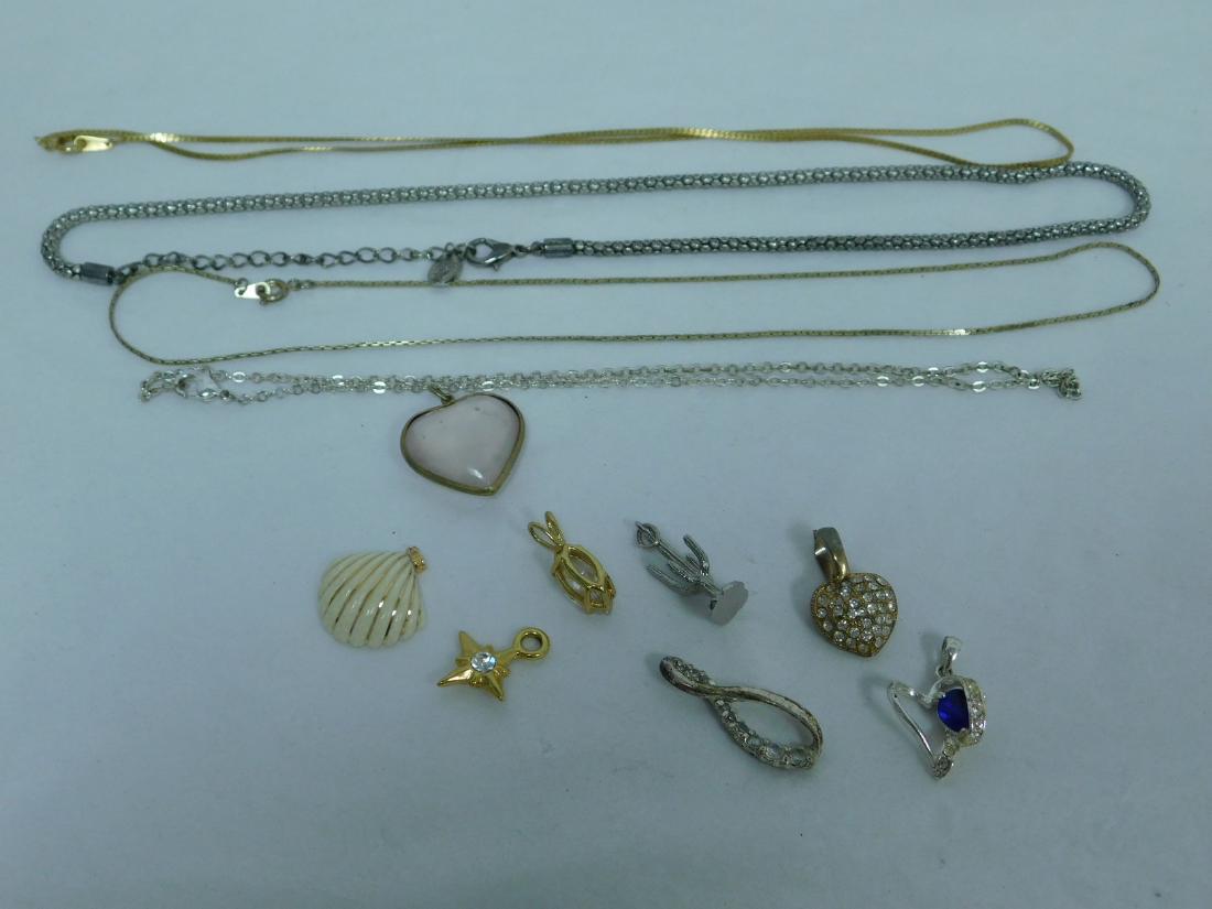 MIXED COSTUME JEWELRY (1 of 4)