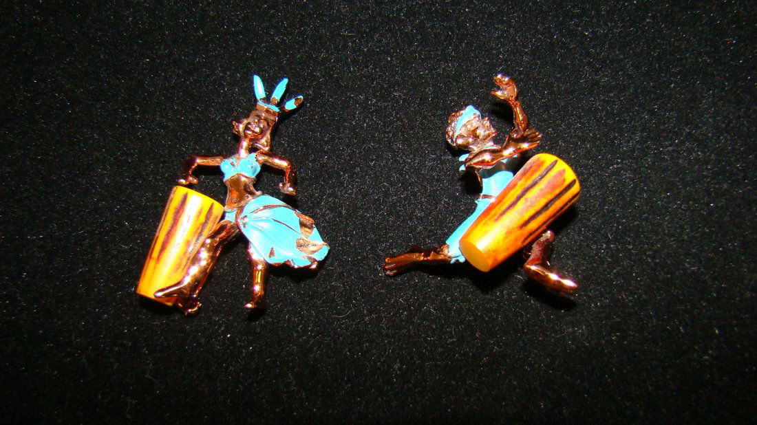 BONGO PLAYERS BAKLITE DRUMS COPPER ENAMEL PIN (1 of 6)