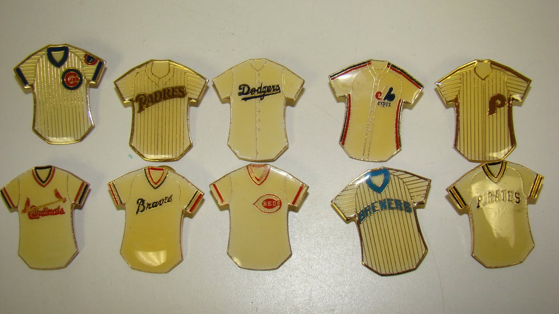 10 MLB TEAM JERSEY PINS (1 of 10)