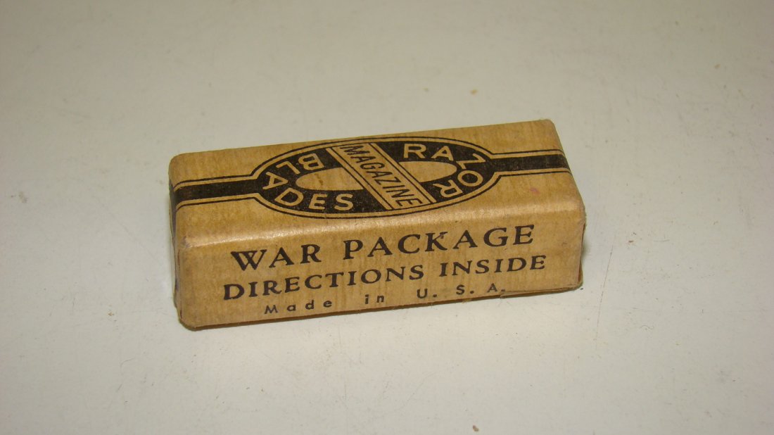 NIB VINTAGE SCHICK RAZOR BLADES (1 of 3)