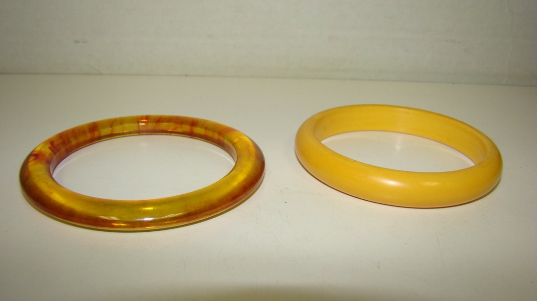 BAKELITE BANGLE BRACELETS - YELLOW & TORTOISE (1 of 2)