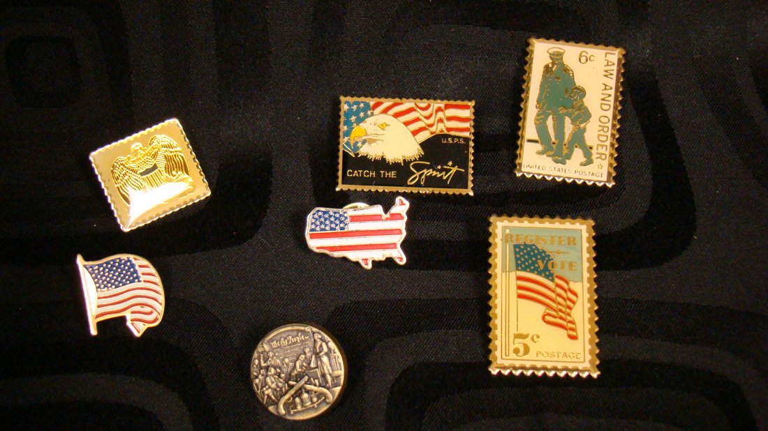 16 DESSERT STORM MILITARY AND OTHER USA LAPEL PINS (1 of 9)