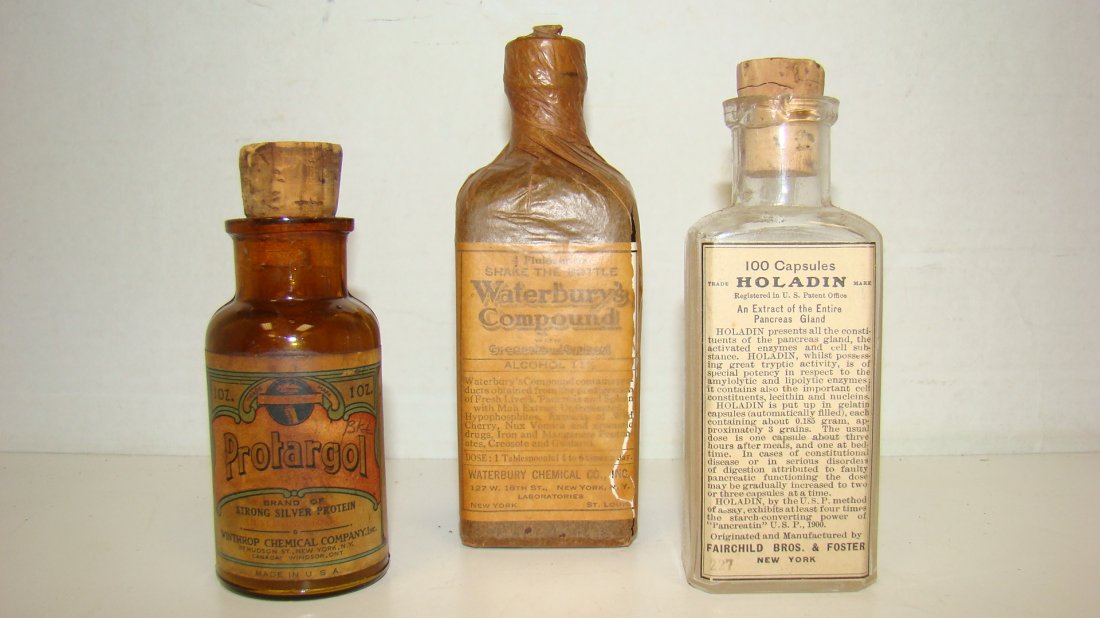 3 VINTAGE APOTHECARY/PHARMACEUTICAL ITEMS (1 of 10)