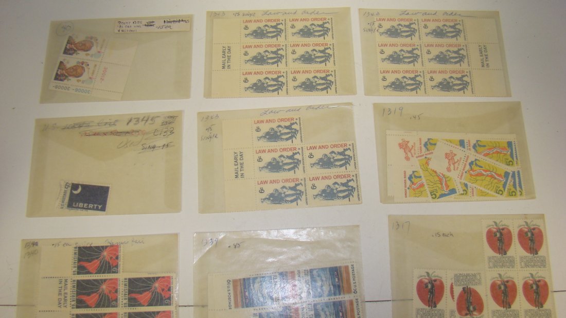 52 STAMP ENVELOPES MINT AMERICAN STAMPS (1 of 6)