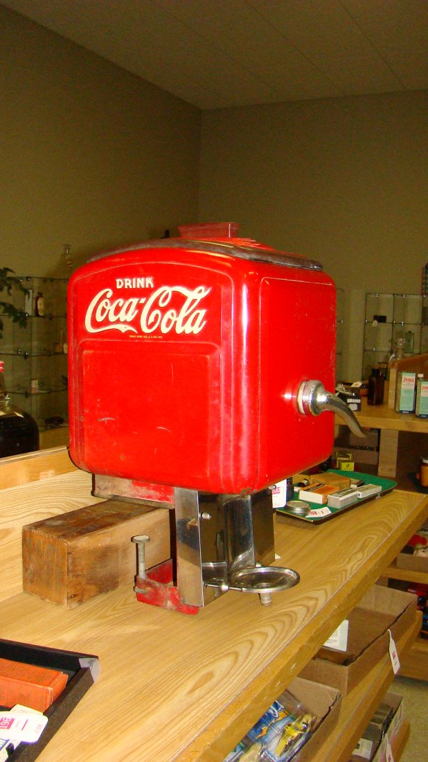 ANTIQUE DOLE COCACOLA SODA FOUNTAIN DISPENSER