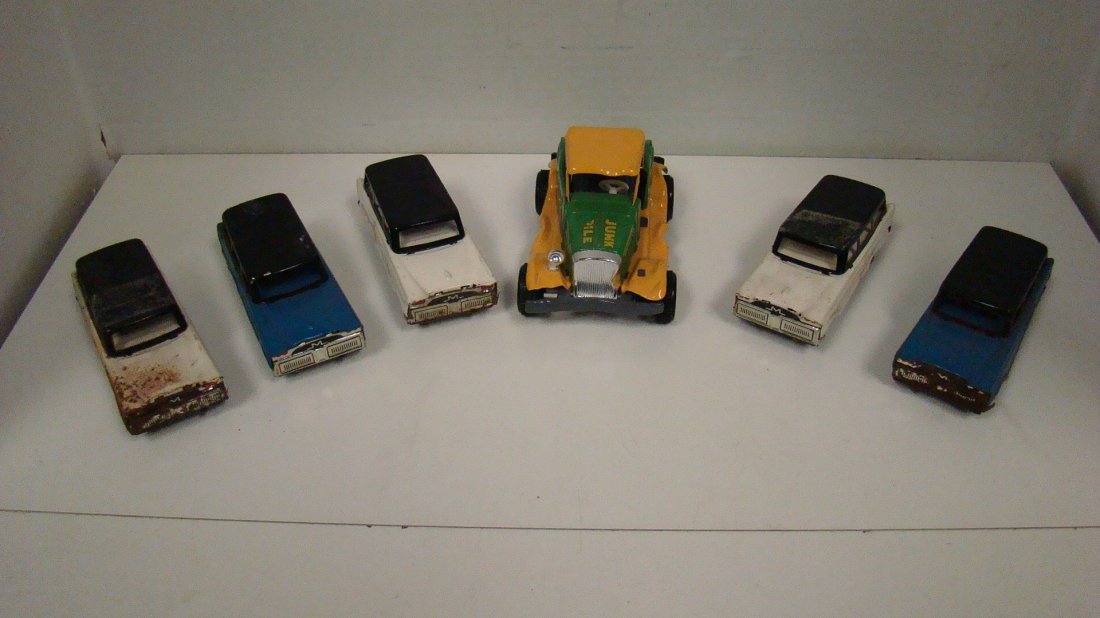 5 VTG TIN FRICTION CARS-JAPAN-A TOPPER CAR (1 of 9)
