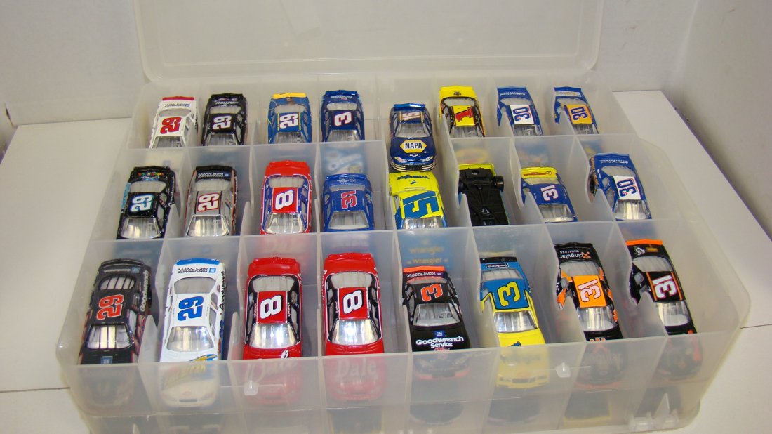 CAR CASE & 48 VARIOUS NASCAR RACING CARS (1 of 5)