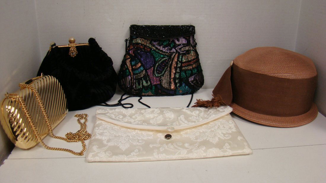 4 VTG HAND BAGS & 1 VTG HATS (1 of 5)