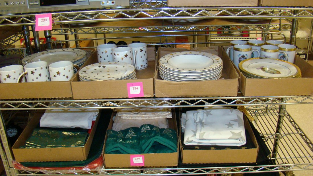 24 PIECES OF C&R WHITE CHINA DISHES WITH GOLD STAR (1 of 6)