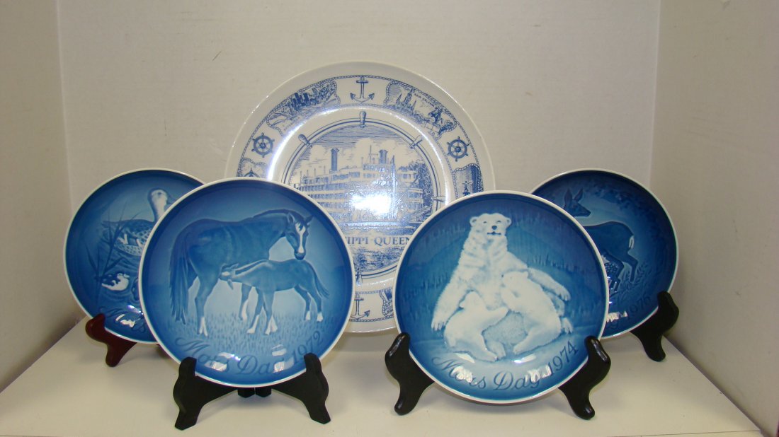 4 1972-1975 B&G MOTHERS DAY PLATES & 1 OTHER (1 of 9)