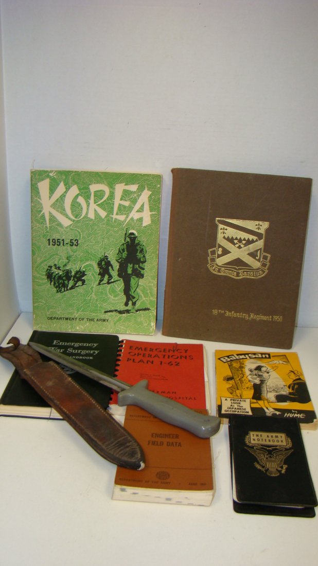 VARIOUS 1950'S-70'S MILITARY COLLECTIBLES (1 of 7)