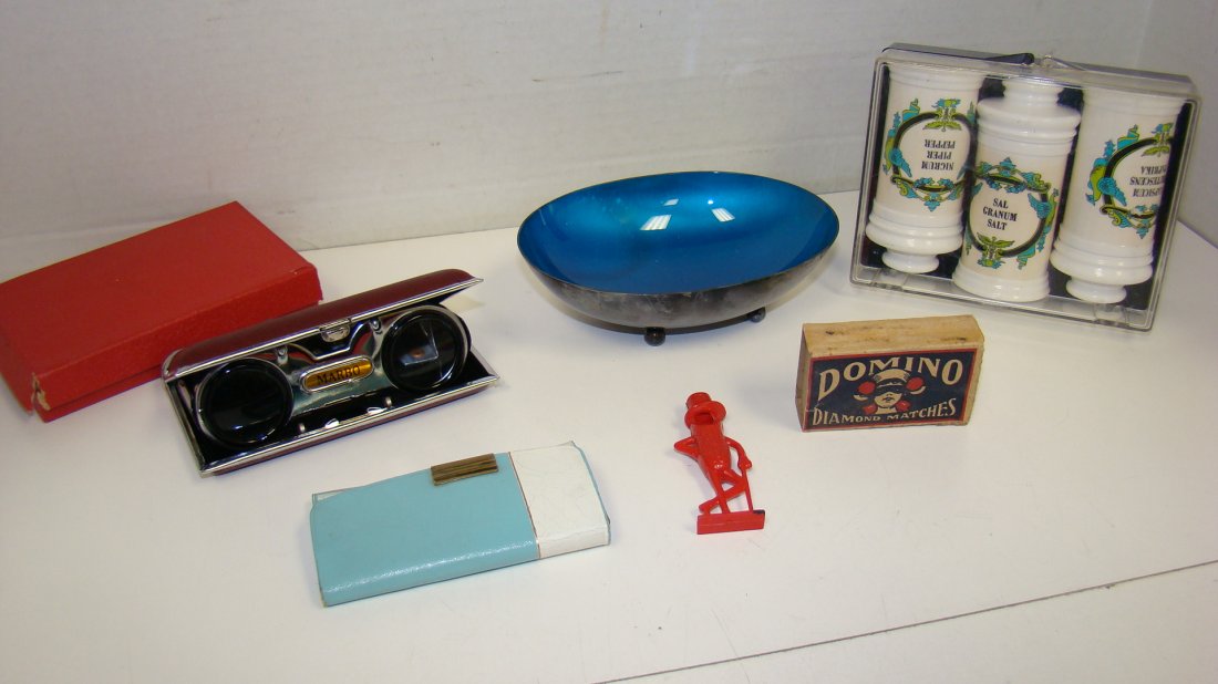 LOT OF VARIOUS VINTAGE ITEMS (1 of 9)