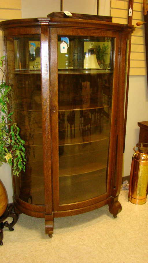 ANTIQUE OAK CURVED GLASS DISPLAY CABINET - ANTIQUE OAK CURVED GLASS DISPLAY CABINET