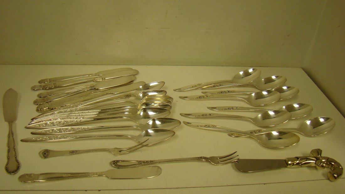 29 PCS VARIOUS SP FLATWARE (1 of 8)