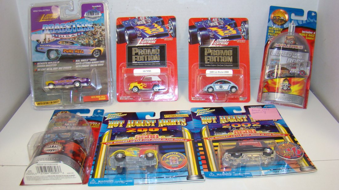 7 VARIOUS JLIGHTNING & ROADBEASTS CAR-NIB: 7 NIB VARIOUS JOHNNY LIGHTNING AND ROADBEAST DIE CAST CARS - JOHNNY LIGHTNING PURE HELL DRAGSTER - JL PROMO EDITION VW THING AND EMPI INCH PINCHER 2000- JL HOT AUGUST NIGHTS 2001 AND 2002 - 2001 AND 2