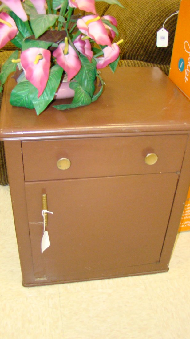 SMALL PAINTED CABINET (1 of 2)
