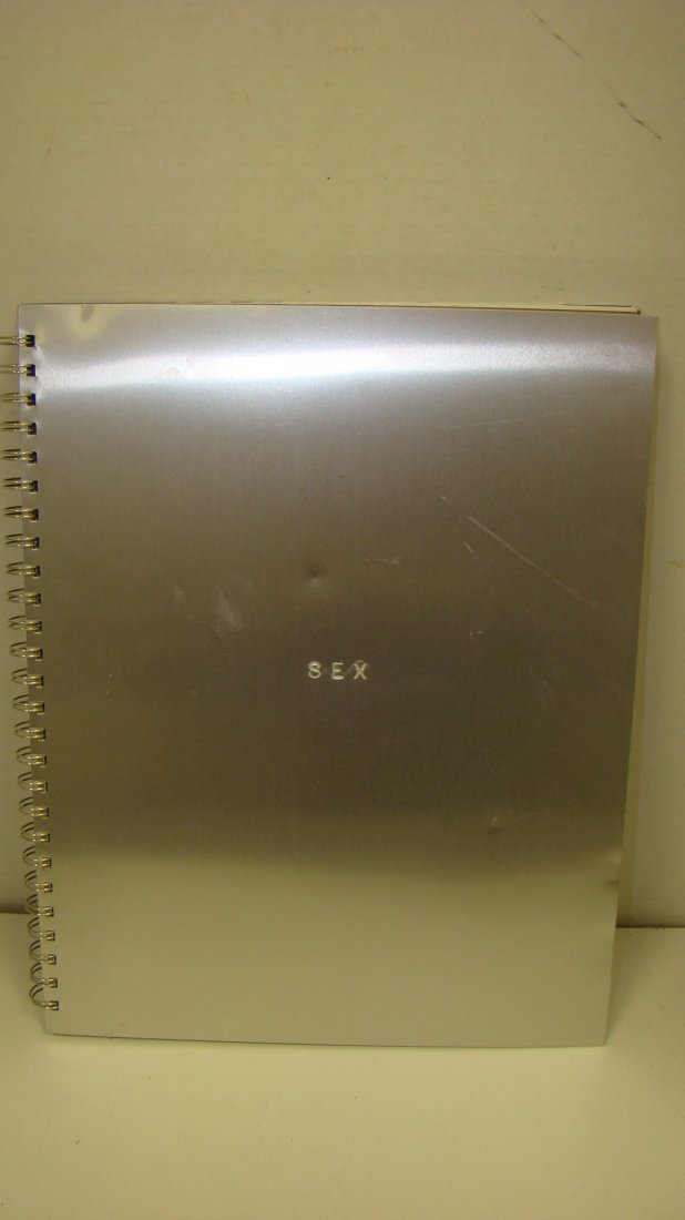 COLLECTOR PHOTO BOOK''SEX BY MADONNA'' & CD (1 of 8)