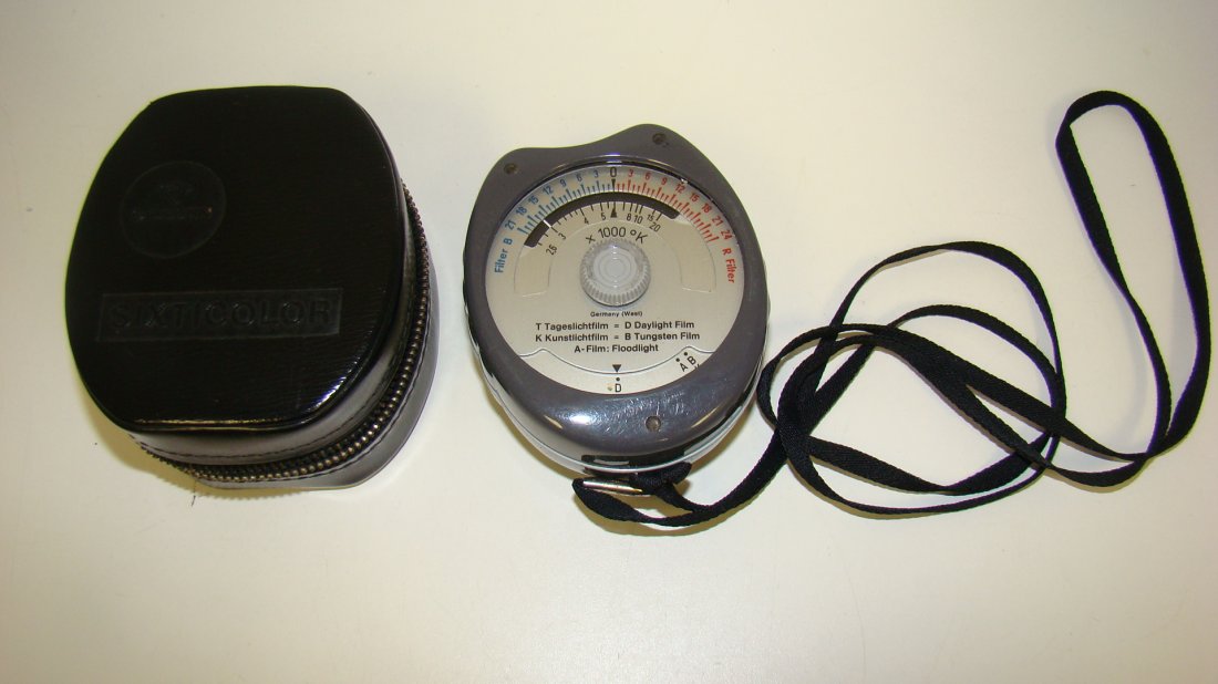 VINTAGE GOSSEN SIXTICOLOR LIGHT METER (1 of 5)