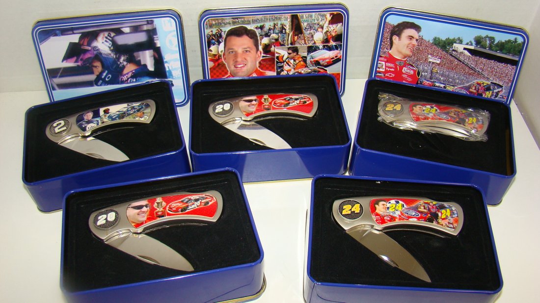 5 NASCAR COLLECTOR POCKET KNIFES (1 of 4)
