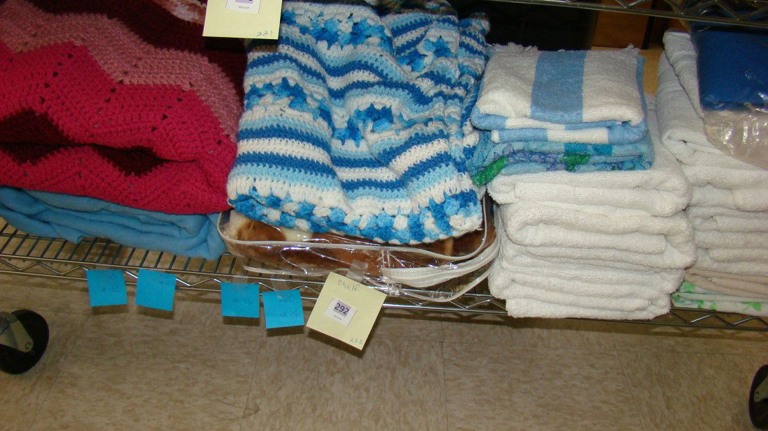 SL BATH TOWELS-SHEETS & AFGANS (1 of 5)