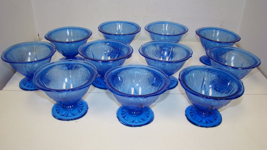 11 VTG BLUE ROYAL LACE SHERBERTS (1 of 6)