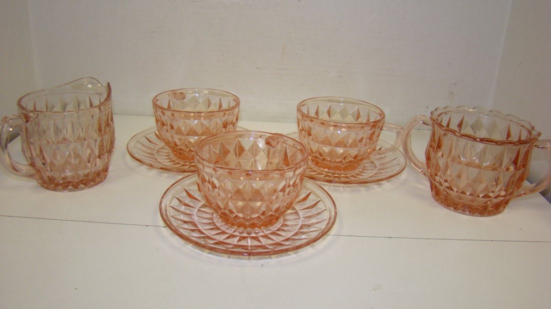 8 PCS PINK ''CUBIST'' DEPRESSION GLASS (1 of 3)
