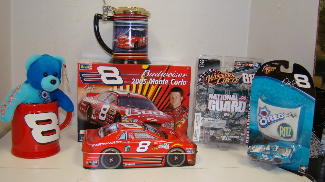 VARIOUS NO. 8 DALE JR COLLECTIBLES (1 of 7)