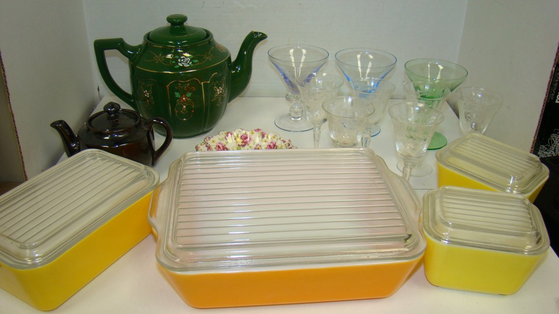 2 BOXES-PYREX 4PC STORAGE SET-TEAPOTS-STEMS-ETC (1 of 6)