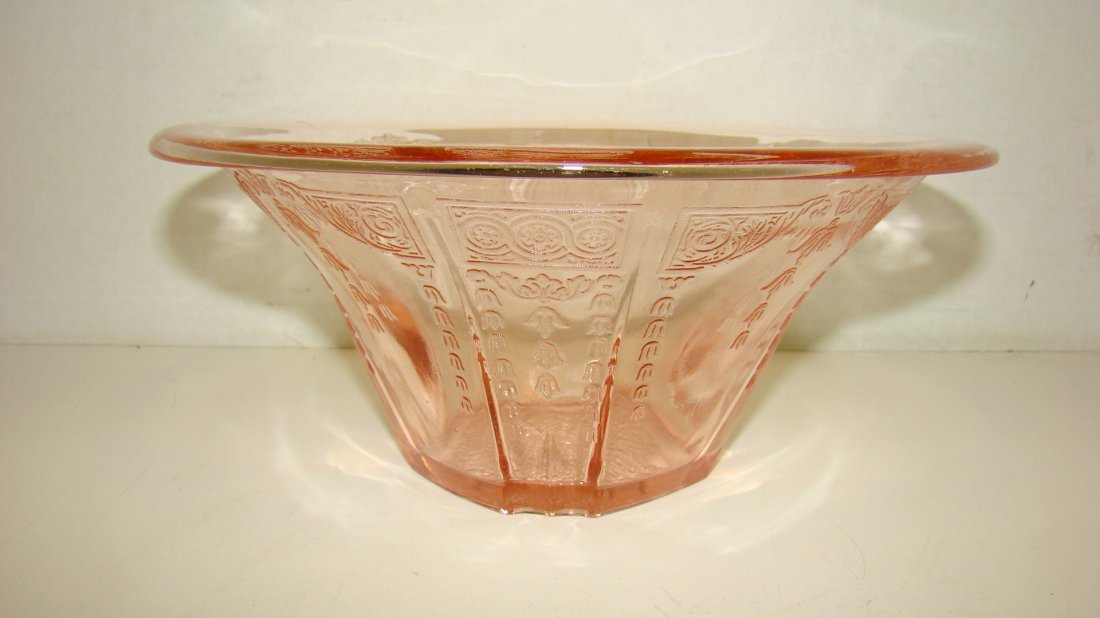 9.25'' PINK DEP GLASS BOWL (1 of 3)