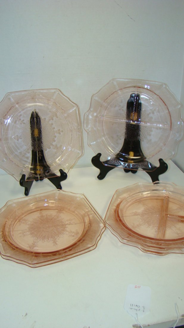 3 PINK DEP GLASS PLATES & 3 GRILL PLATES (1 of 5)