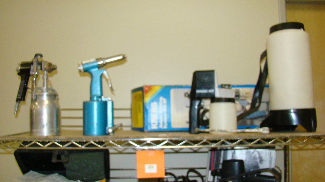SHELF LOT W/ VARIOUS PAINT SPRAYERS, ETC (1 of 3)
